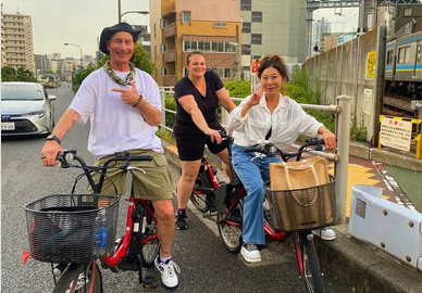 Tokyo Night E-Bike Tour with Tokyo Tower and Dolphin Show